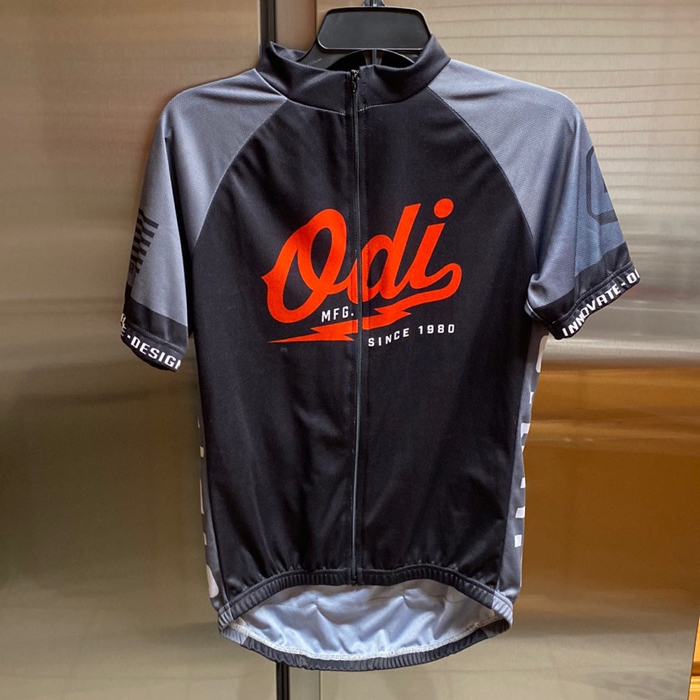 ODI grips Cycling Jersey size Large Women's